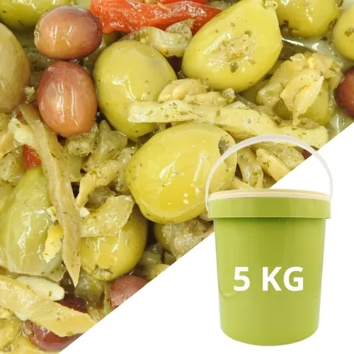 Olives cocktail Primavera